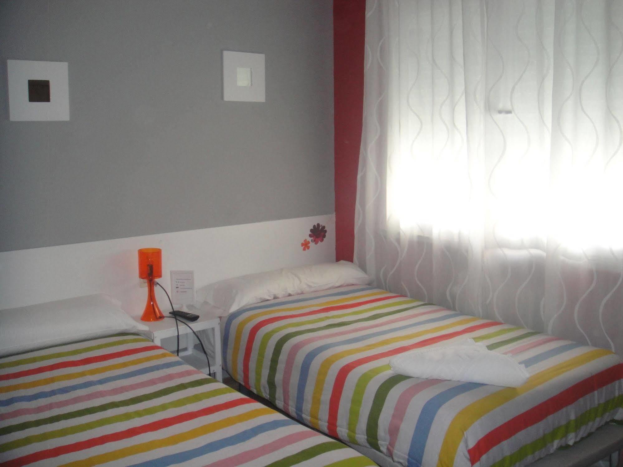Arjori Rooms Hostal Salamanca Eksteriør billede